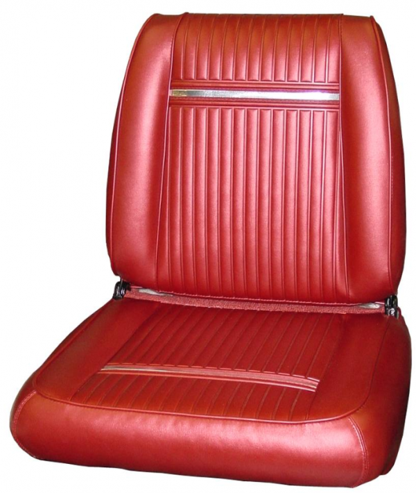 Jok mobil dengan aksen metalik atau chrome